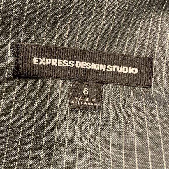 Express Gray Pinstriped Pencil Skirt Size 6 - Picture 4 of 5